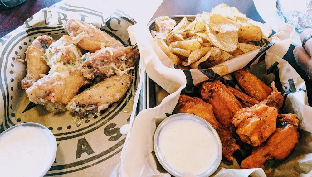 Wings Garlic Parm